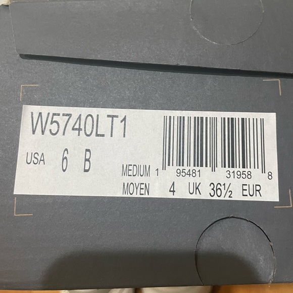 New Balance 54/70 women’s shoe - Picture 8 of 8